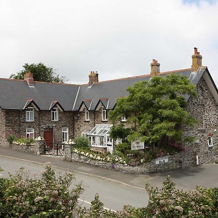 The Old Coach House 호텔 보스캐슬 외부 사진
